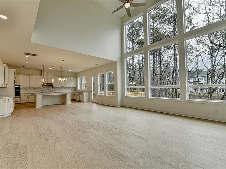2471 Stewart Rd — Photo 36
