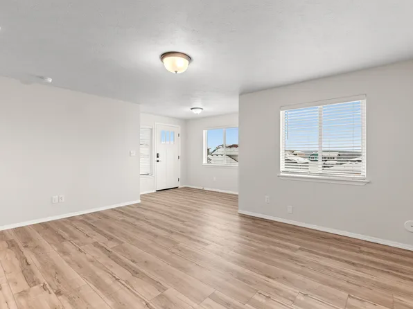 8315 N Phoebe Ct #B, Spokane, WA 99208