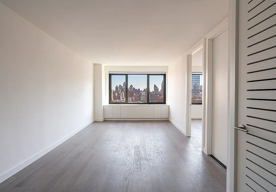 1st image of 220 E 72nd St APT 11D