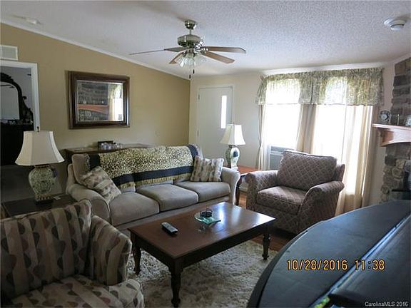 3rd image of 3601 Yount Rd