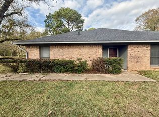 8304 Garrett Dr, Tyler, TX 75703