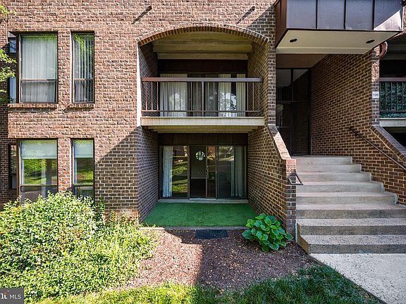 4th image of 11240 Chestnut Grove Sq APT 157