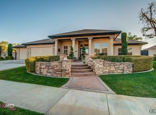 12301 Thornwood Dr, Bakersfield, CA 93311