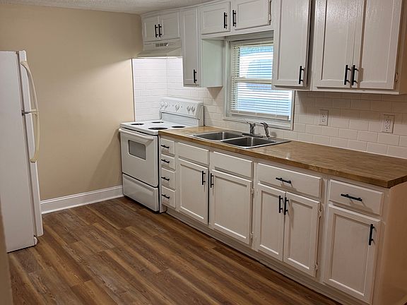2nd image of 2417 Sink St