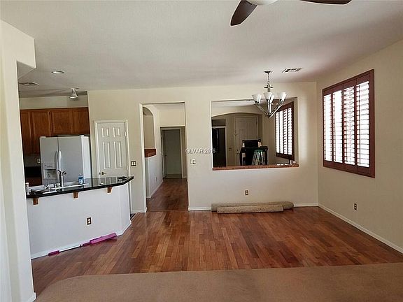 5th image of 5634 Indian Springs St