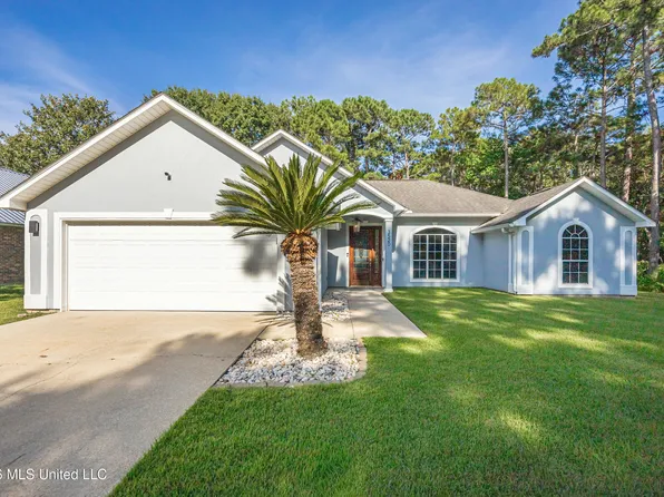 3520 N 4th St, Ocean Springs, MS 39564