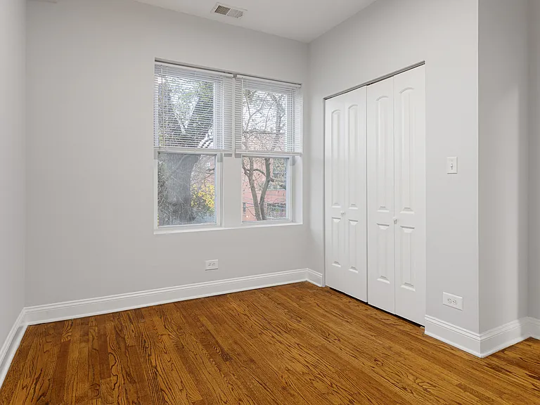 2009 W Jarvis Ave #3 — Photo 8