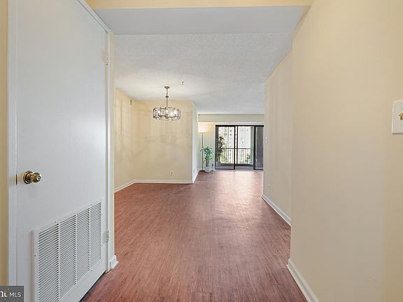 3rd image of 5904 Mount Eagle Dr APT 517