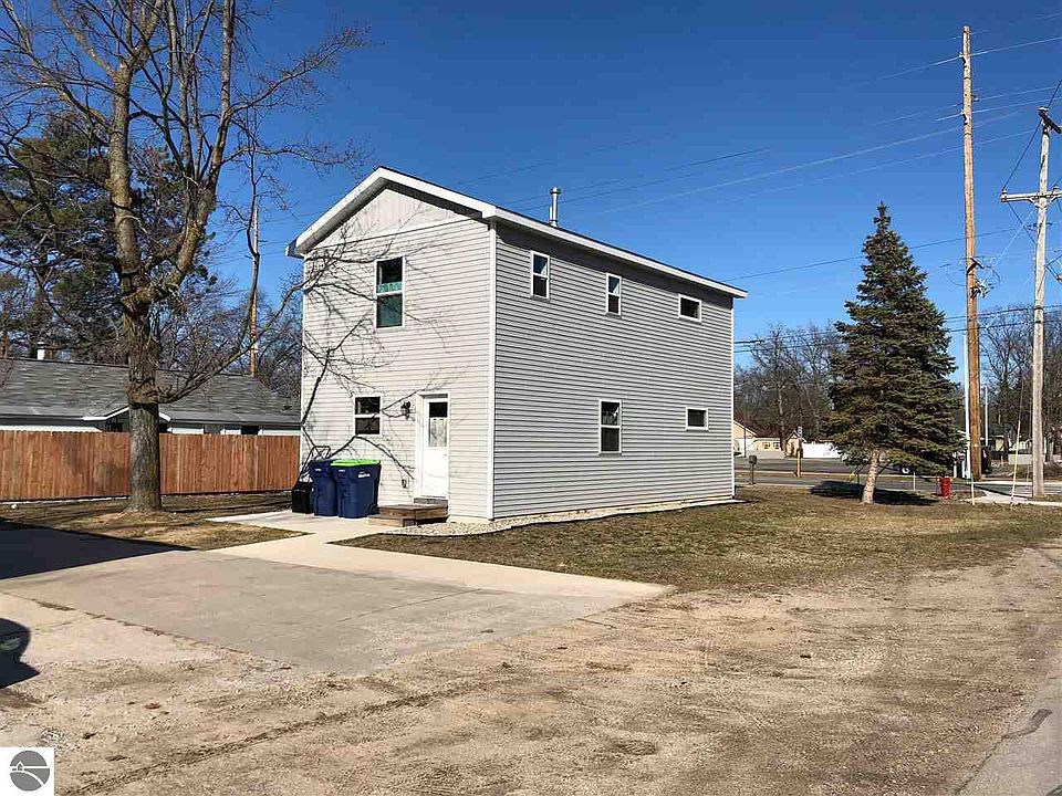1st image of 1244 Barlow St
