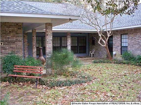 3rd image of 12512 Lariat Ave