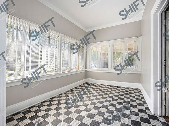 327 Crescent-01_09162024