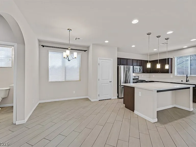 719 Orchard Course Dr — Photo 8