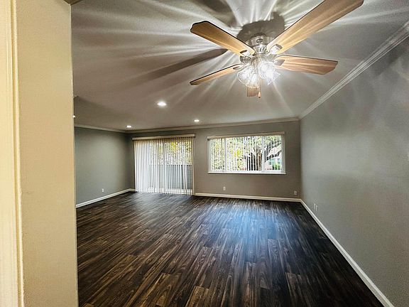 5th image of 22 Coleman Pl #11