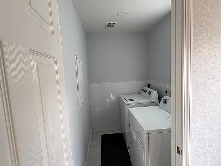 3234 Berry St — Photo 12