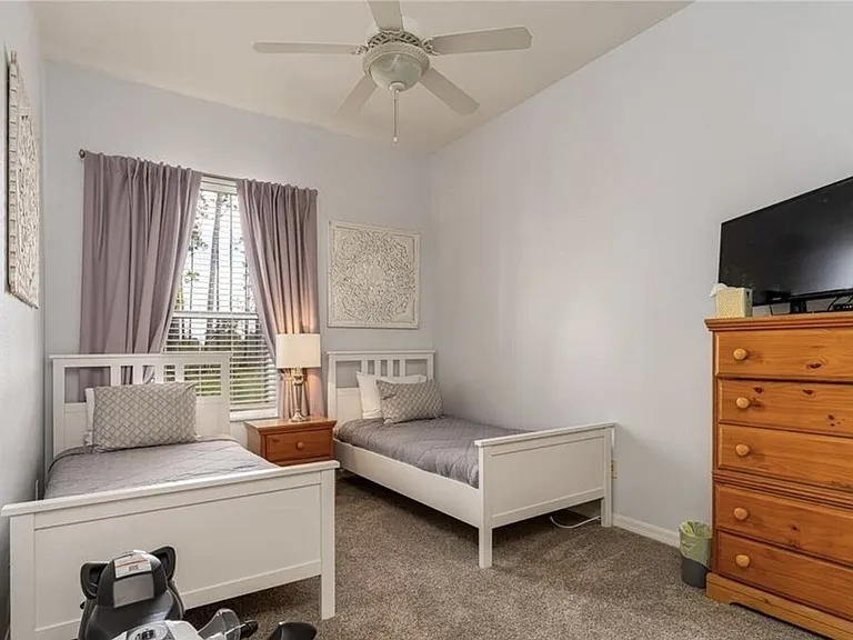452 N Hampton Dr — Photo 23