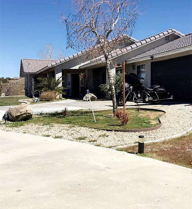 1st image of 8999 Sagebrush St