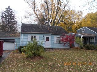 207 Chestnut Ridge Rd, Rochester, NY 14624