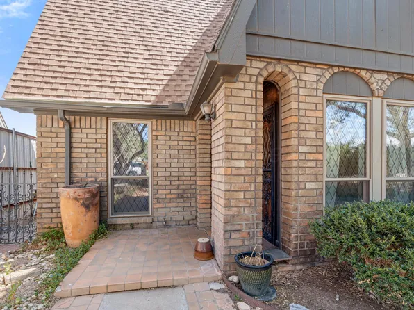 907 Broadmoor St, Amarillo, TX 79106