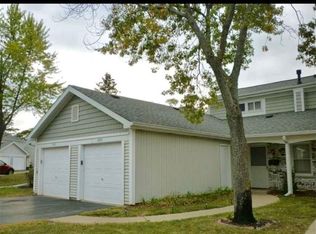 1929 Georgetown Ln #1, Hoffman Estates, IL 60169