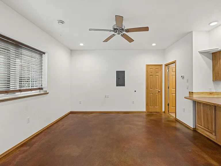 1165 Stock Rd #B — Photo 3