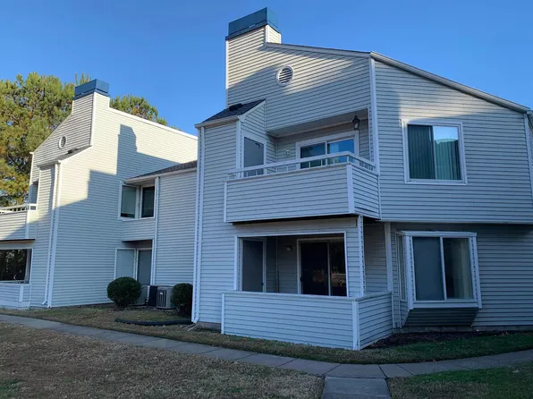 4726 Red Duck Ct, Virginia Beach, VA 23462