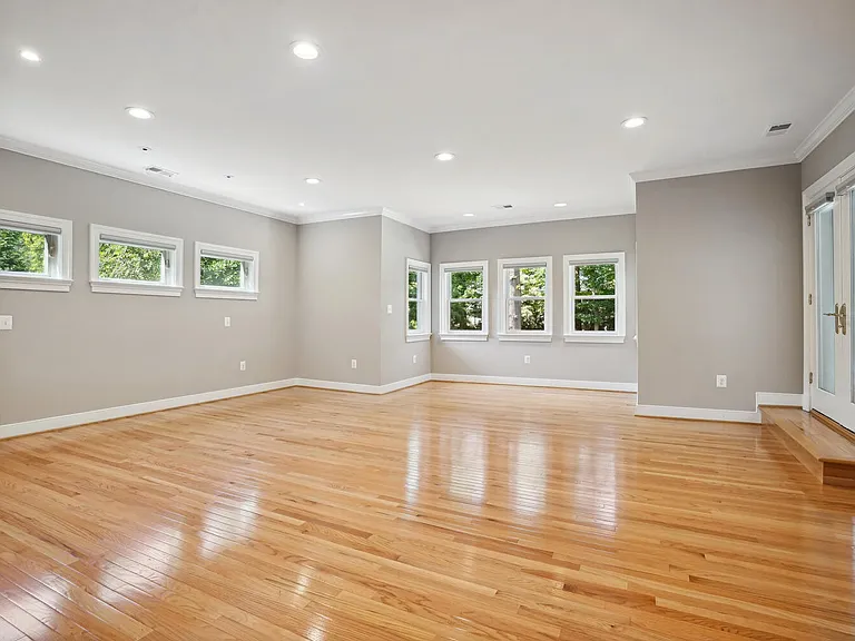 1530 Forest Villa Ln — Photo 43