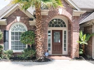 9434 Shadow Gate Ln, Houston, TX 77040