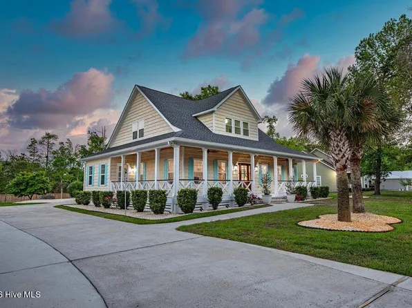 353 Washington Acres Road, Hampstead, NC 28443