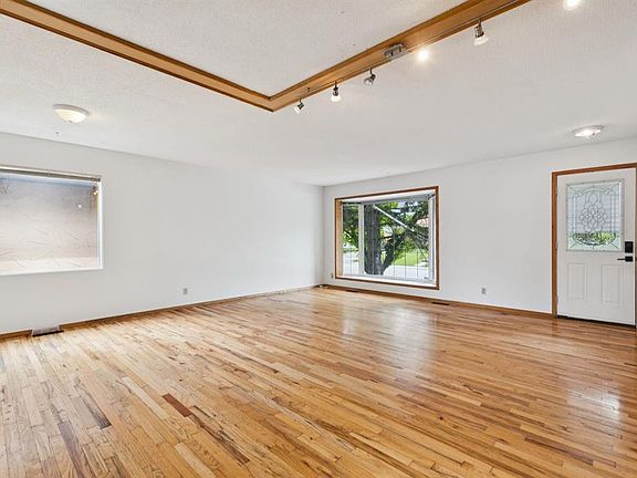 5th image of 1288 E Lake Sylvan Dr SE