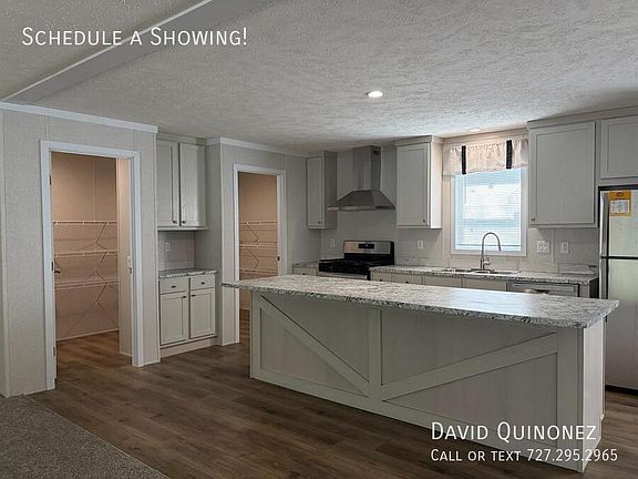 2nd image of 107 Dayflower Cir