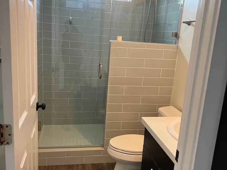 110-116 Elder Ave — Photo 10