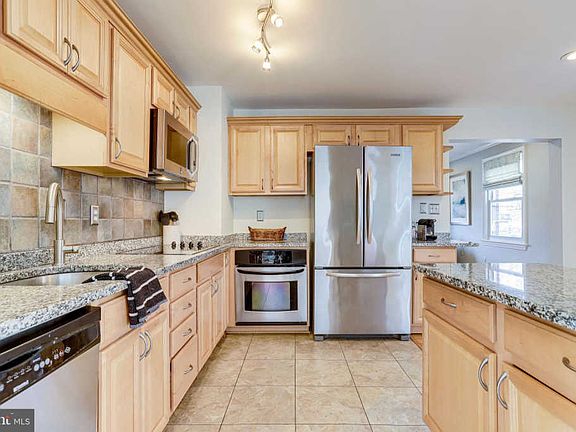 4th image of 5017 24th St N