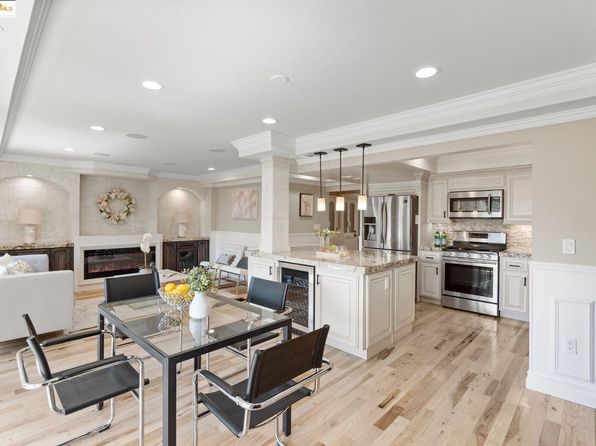 3301 Golden Rain Rd APT 2, Walnut Creek, CA 94595