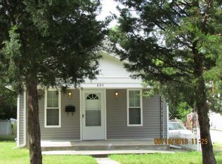 804 S Cedar St, Independence, MO 64053