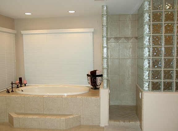 3rd image of 204 N PALO VERDE Avenue
