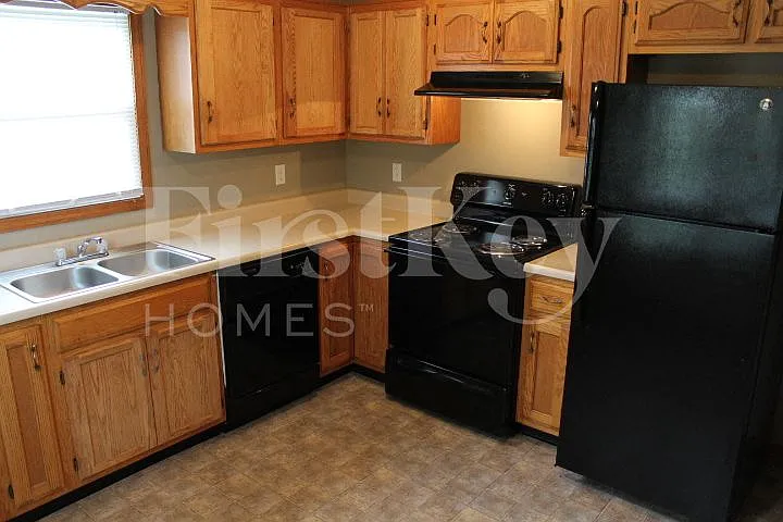 10311 Park Valley Dr — Photo 10