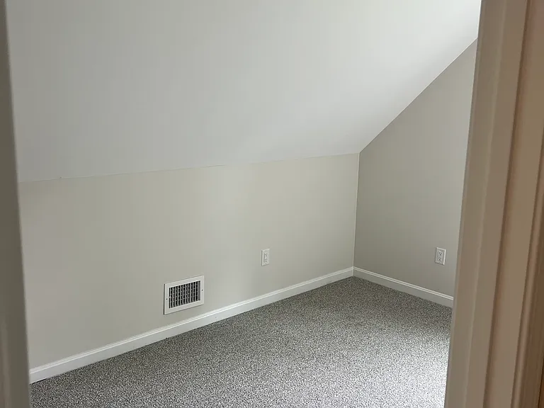 749 South St — Photo 20