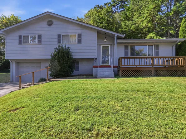 1127 Hillsboro Dr, Chattanooga, TN 37412