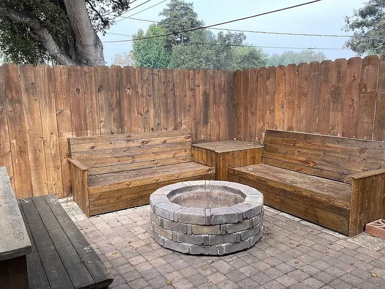 272 Walnut St — Photo 19