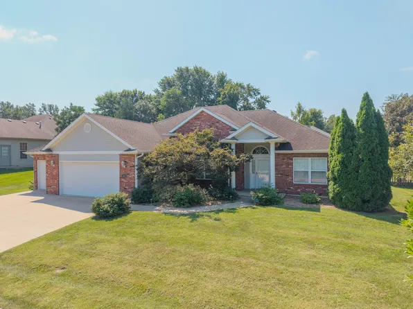 302 Parkwood Ct, Columbia, MO 65203