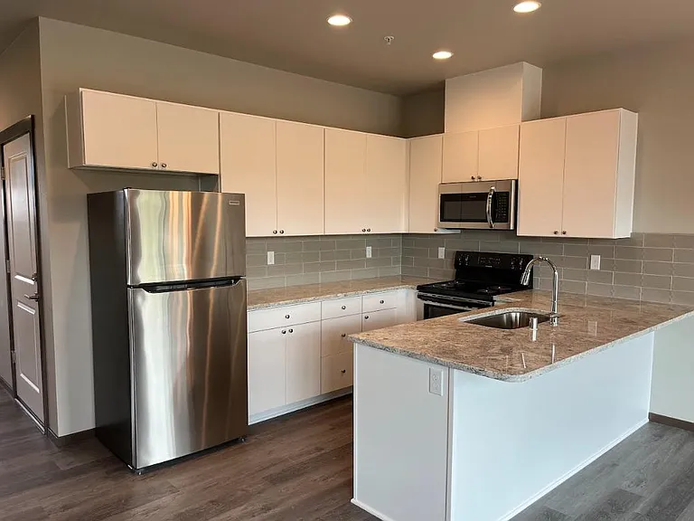 1688 River Walk Ln — Photo 2