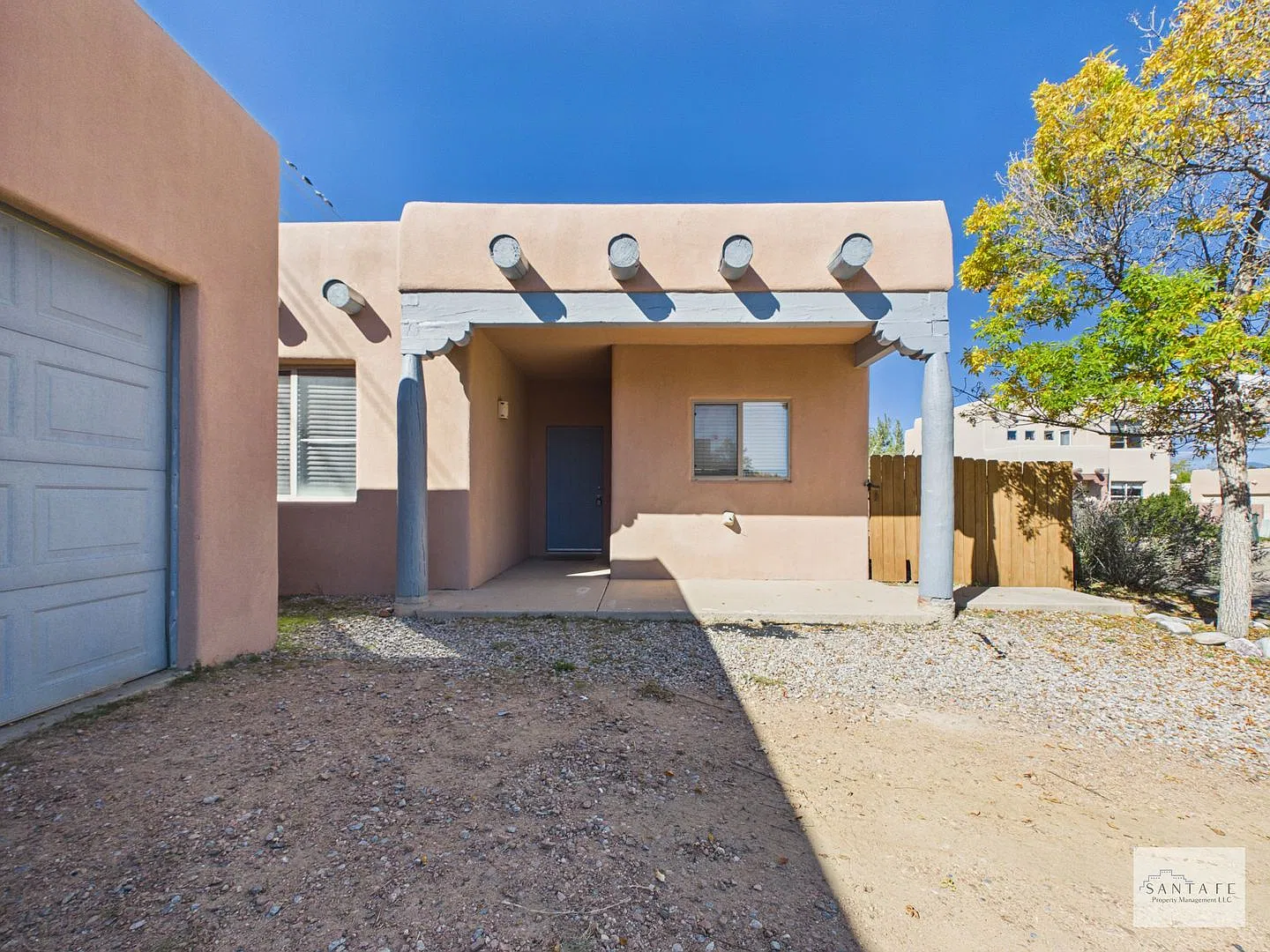 Cute 2 Bedroom, 2 Bathroom Single Family Home Available Now! — Photo 2