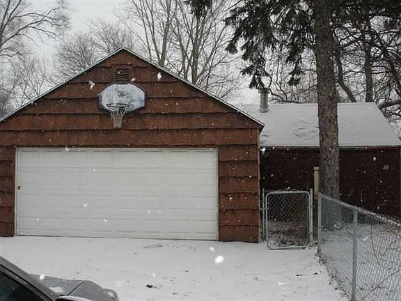 2nd image of 763 Weston St