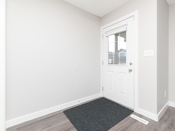 3rd image of 50 Vivian Way