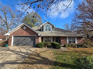 330 Duke Cir, Greenwood, AR 72936