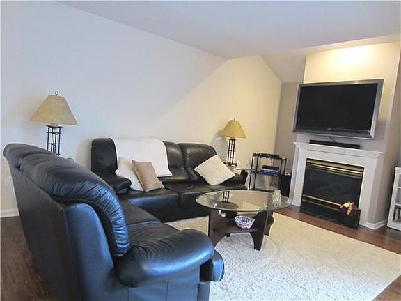 Living room with gas fireplace