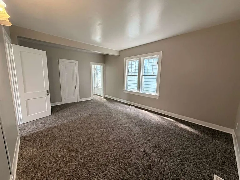 1063 Norwood Ave #1 — Photo 11