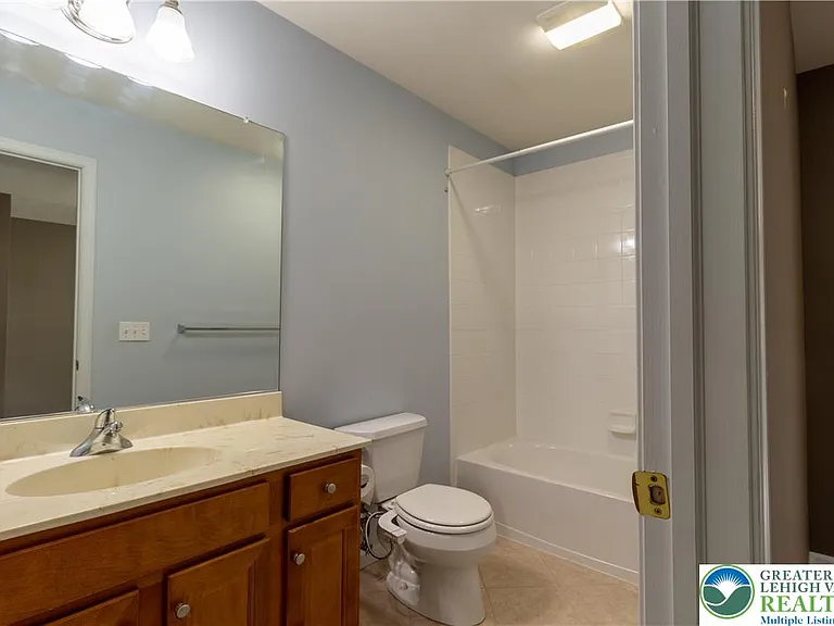 4136 Coleman St — Photo 28