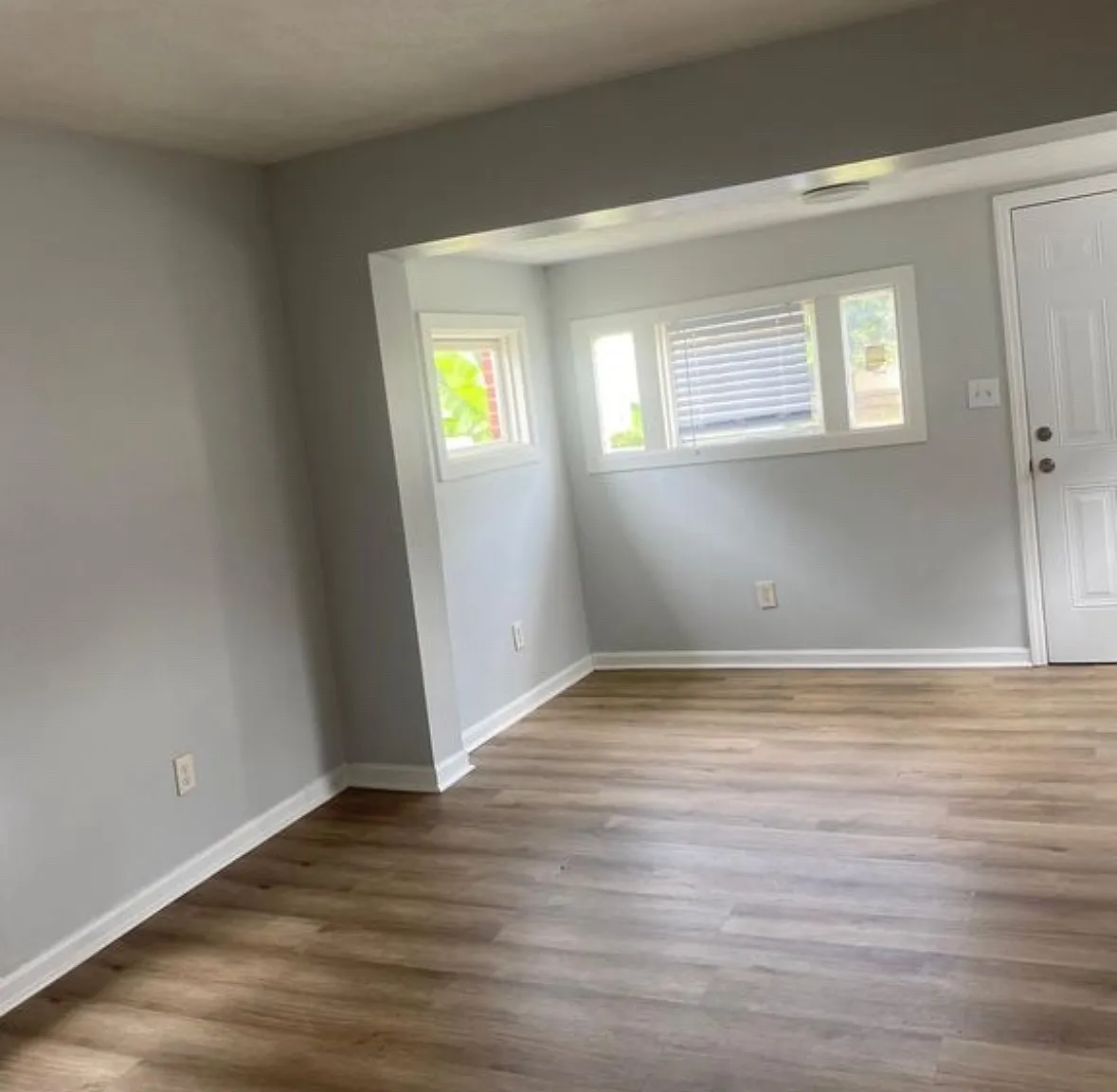 2 bed, 812 sqft, $1,250 — Photo 2