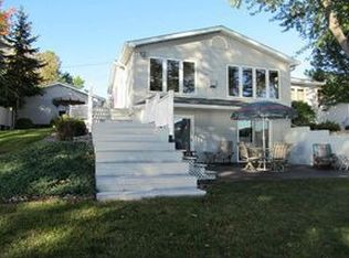 987 Lakewood Dr, Detroit Lakes, MN 56501